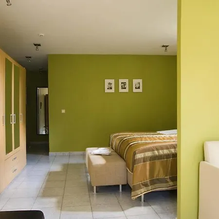 Bloemenweelde 4* Genk